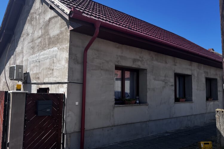 Mórahalmi falinjektálás felújítás után – még a színezés előtt